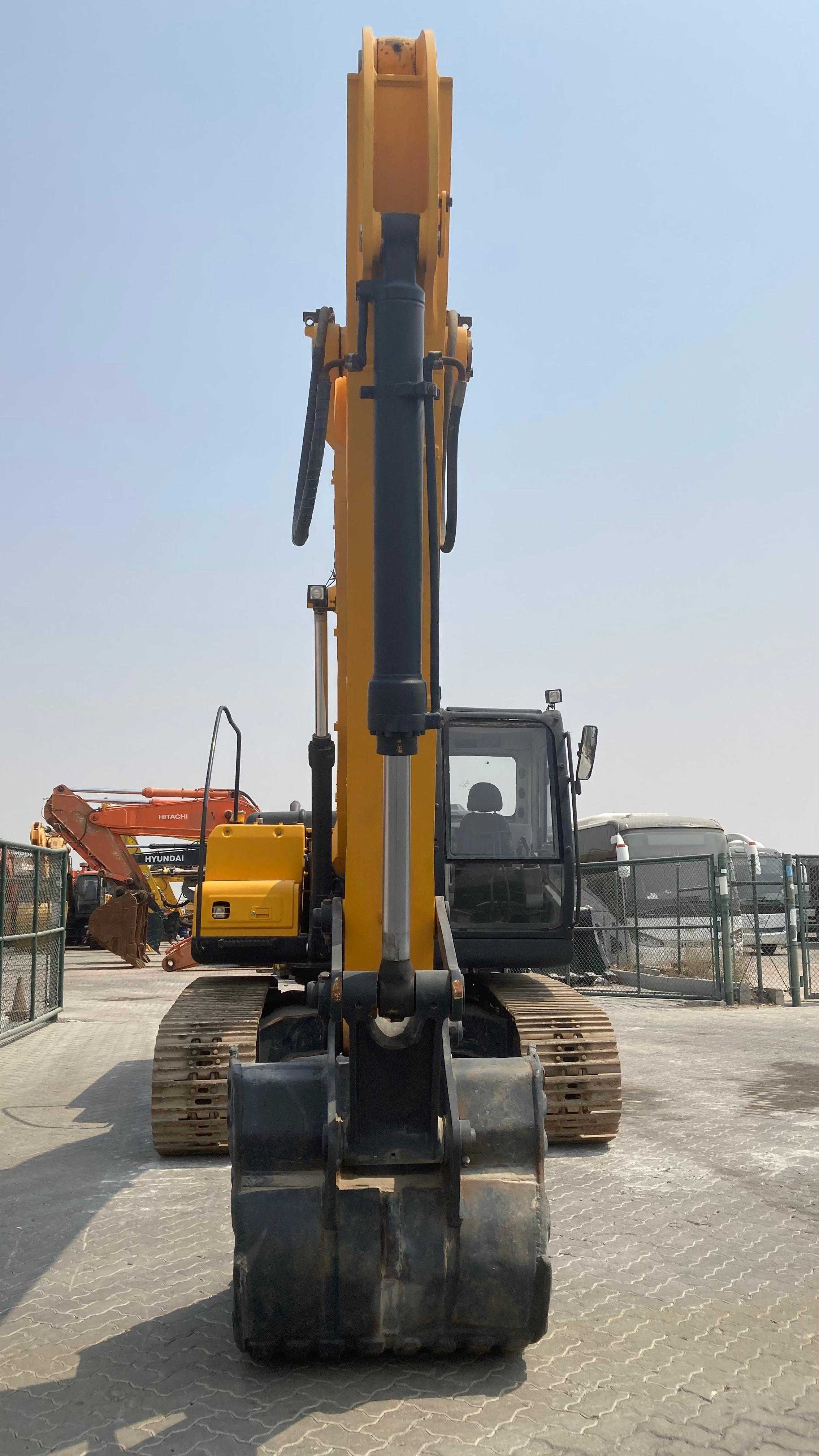 HYUNDAI R210LC-7 | MHJ Heavy Equipment Trading LLC